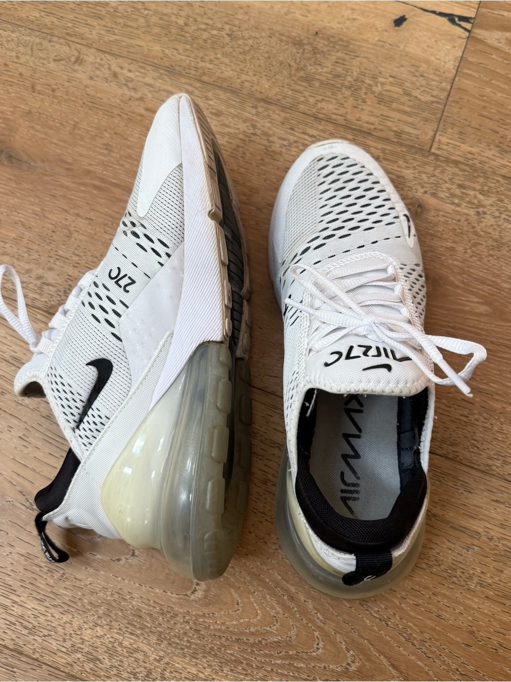 Nike White & Black Air 270 Running Sneakers Women’s Size 9 - Picture 4 of 10